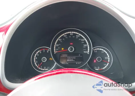 2014 Volkswagen Beetle 2.5L z USA, uszkodzony, nr VIN 3VWJP7AT8EM608934